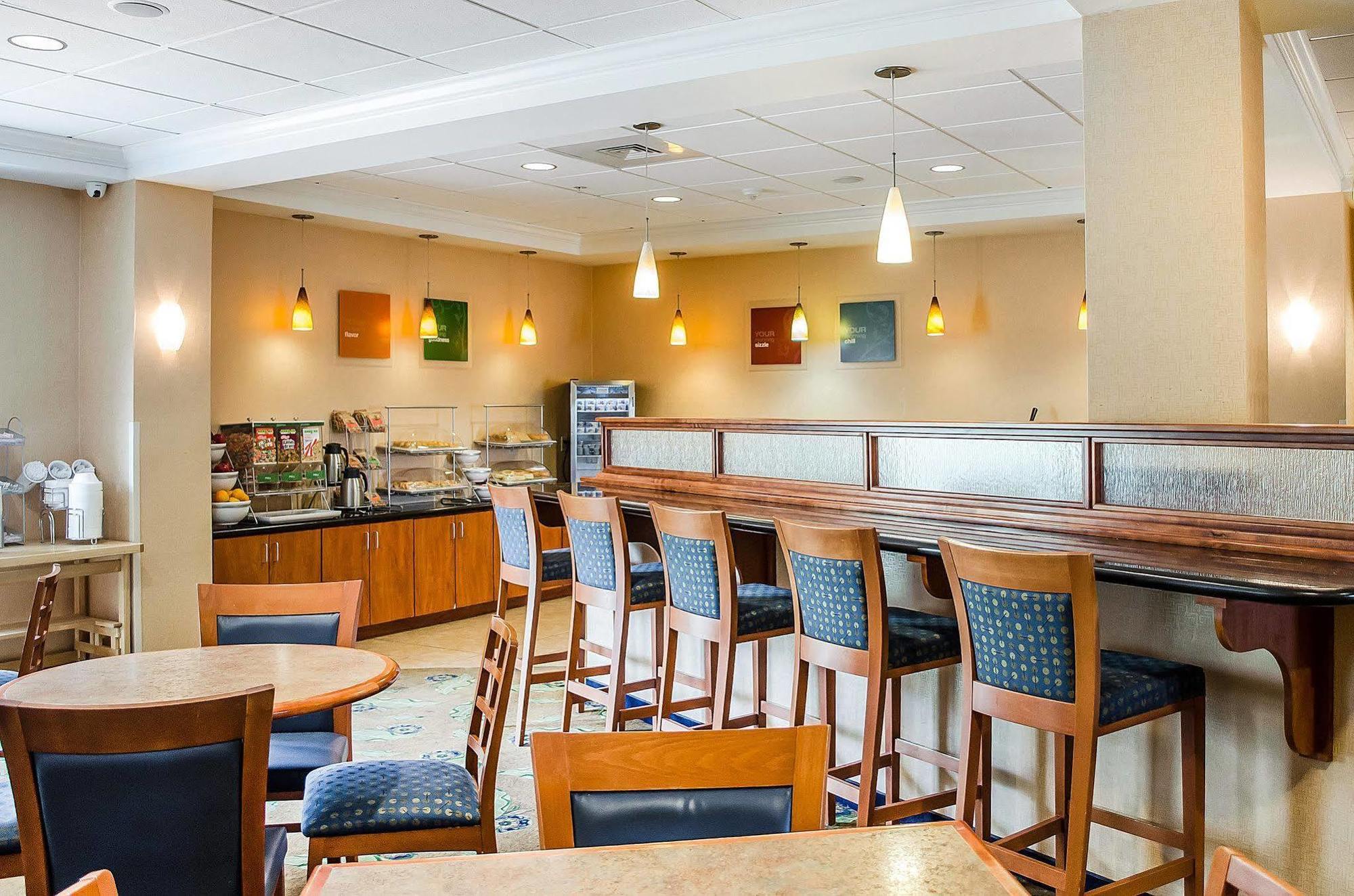 Comfort Suites Lancaster Amish Country Smoketown  Zewnętrze zdjęcie